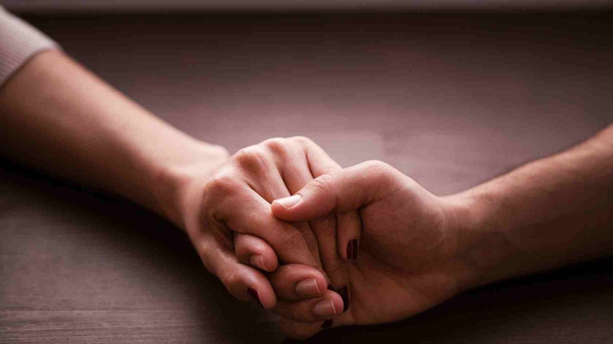 TENEMOS QUE HABLAR…